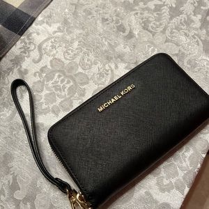 Michael Kors Black Wristlet Wallet